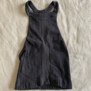 Stretchy black crop top